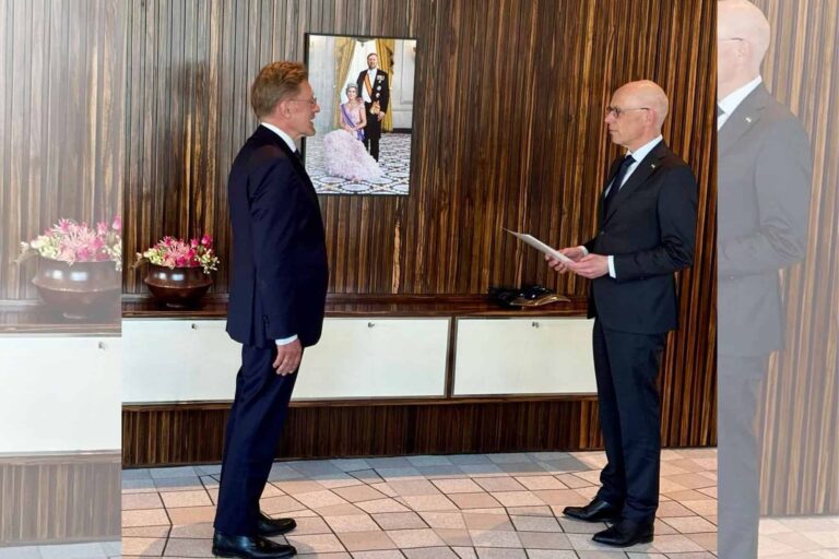 Rob Bats beëdigd als waarnemend burgemeester van Doesburg - foto Linkedin